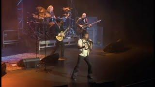 Paul Rodgers and Joe Bonamassa Perform the Free Hit “Walk In My Shadow” Beacon Theater - New York