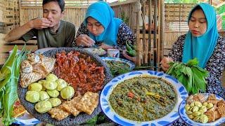 EMANG Beneran NIKMAT, Sampai Nambah NASI Terus, Sambel TERASI, Jengkol MUDA, Tutug Daun Singkong