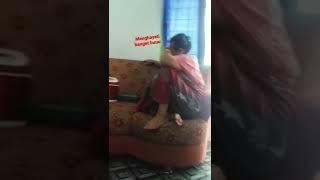 Viral...  Perempuan Tua Ini nangis Sambil Nonton Film India