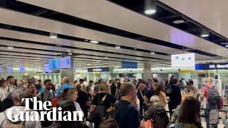 'Nothing ever works': UK passengers delayed at airport passport control after e-gates fail