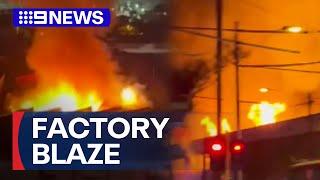 Massive fire rips through Melbourne building | 9 News Australia