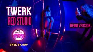 VR TWERK IN THE RED ROOM