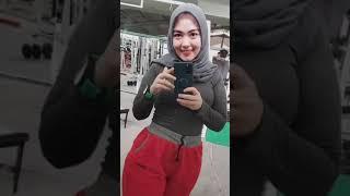 tiktok jilbab ketat banget pake tanktop senam pagi