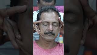 The Big Eyes Barber Received High Pressure ASMR Massage From Strong Wrist Barber #shorts