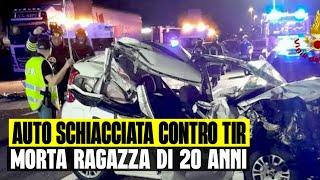 INCIDENTE SHOCK SULL'A4: PANDA RIMANE SCHIACCIATA CONTRO UN CAMION. MORTA UNA 20ENNE