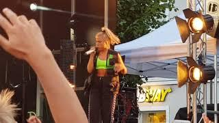 Julie Bergan - Ignite (Live Canal Street Arendal 28.07.2018)