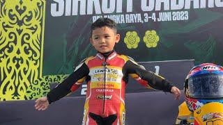 Pembalap Cilik Ganteng Fawwaz Al Faizi Juara Di Oneprix Palangkaraya