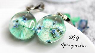 5 cool epoxy resin earrings that you will adore | Gorgeous DIY Jewelry