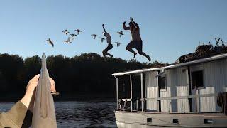 Mississippi Duck Hunt: Living in  a House Boat!