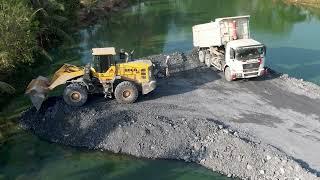 A great project to Processing Roads Foundation 90% with wheels loader SDLG & A lot of dump trucks