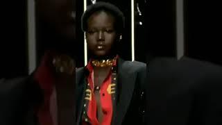 Amanzing #topmodels #model #runway #very #iconic #versace #cool #fashion #models