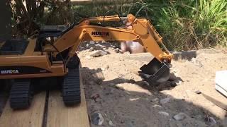 Huina 580 RC Excavator - Full Metal 2018 Model (Remote Control)