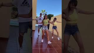 Repetimos el mejor Baile TREND de TikTok del 2019 con Ariann Music en 2021 - salio bien? #Shorts