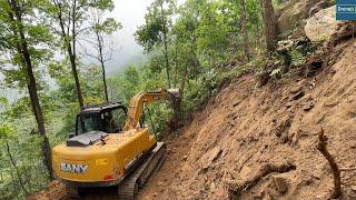 Digging Out Hillside Rocks with Sany Excavator