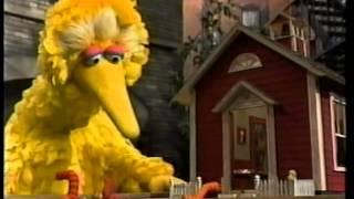 Sesame Street - Slimey Goes To School