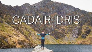 CADAIR IDRIS - Snowdonia National Park - 7 Mile Hike