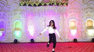 Chand vala mukhadha little girl dance in sangeet mehndi haldi wedding dance #trending#dance#shorts