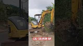 Gali Saluran Dengan Excavator Mini #beko #excavatormini