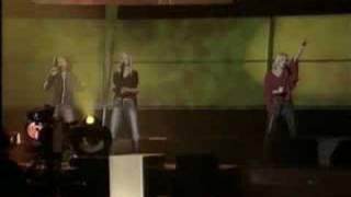 Robyn - Don't stop the music (live Idrettsgallaen Norway)