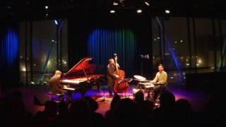 Round Midnight (Thelonious Monk) | Pablo Held Trio live @ Bimhuis