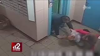 В Курске Мужчина Напал на Девушку в Лифте. Видео со Скрытой Камеры