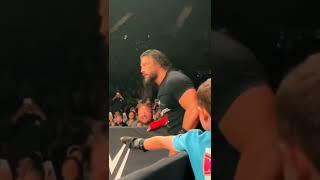 Roman Reigns mocking 2 Year old fan at WWE Live Event THIS IS SO CUTE