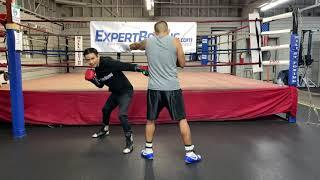 The Quarter Turn - linear vs pivot (boxing defense footwork)