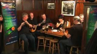 Dervish - Traditional Irish Music from LiveTrad.com