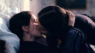 Dickinson: Season 3 / Kiss Scene — Emily and Sue (Hailee Steinfeld and Ella Hunt) | 3x01