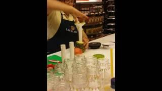 Lakeland Pineapple Slicer and Corer product demo