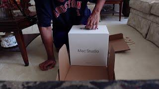 Apple Certified M1 Max Mac Studio Unboxing