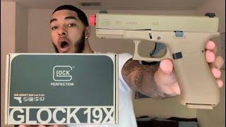 Unboxing Glock 19x BB Gun