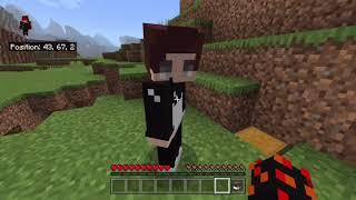 Minecraft manhunt on bedrock Edition￼