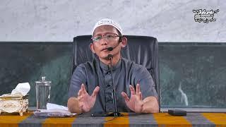 Bolehkah Orang yang Lanjut Usia Berjabat Tangan Dengan yang Bukan Mahrom? - Ustadz Badrusalam