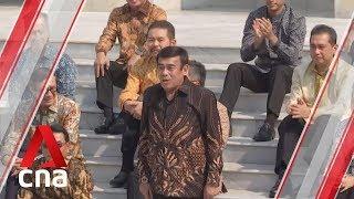 Pihak berwenang Indonesia menangkap pegawai negeri yang radikal