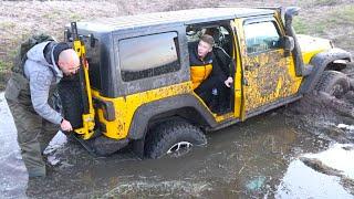 ЗАСТРЯЛИ в поле на Jeep...Не можем ВЫБРАТЬСЯ...STUCKED on Jeep ... Can't GET OUT ...