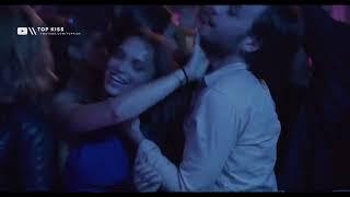 ONE WILD MOMENT / KISSING at the CLUB - Lola Le Lann & Vincent Cassel (Louna & Laurent)