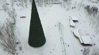 Видео с высоты: ёлка 55 метров на острове Татышев