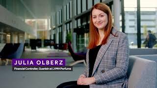 Hear why working professionals choose Alliance Manchester Business School for career progression