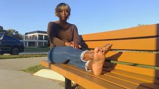 Interviewing College Student About Her Soles 70 | Public Feet Interview | Scouting Soleful Stories