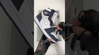 Educational videos only… #sneakerhead #shots #sneakernews #jordan1midnightnavy #sneakerbardetroit