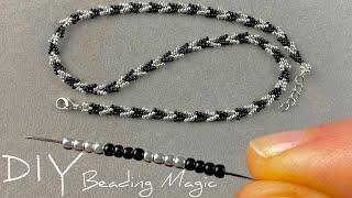 Easy Seed Bead Necklace: Beaded Jewelry Tutorials | Beading for Beginners