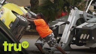 South Beach Tow - Rapping Smart Car Owner Makes Stupid Mistake