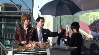 Hyun Joong always the gentleman