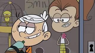 Luan scares Lincoln to the floor