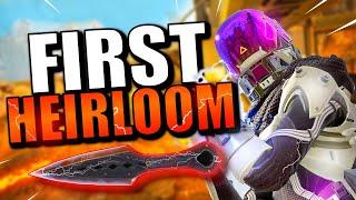 ARE HEIRLOOMS WORTH IT IN APEX LEGENDS? | UNLOCKING MY FIRST HEIRLOOM!