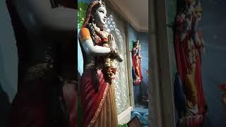 iskon temple vrindavan(murali ki dhun sun radhiken#cute#radhakrishna#reaction#travel#trendingshorts