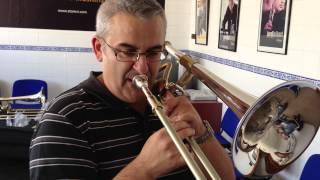 Carlos Gil Demonstrates the fantastic Stomvi Titan Tenor Bb/F Trombone