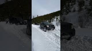 Nissan Pathfinder R51 2.5dci BFG MT vs Discovery 2 Cooper AT, #snow 4x4 #rescue4x4 #offroad