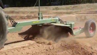 ERDVARK G40 Trailed Grader